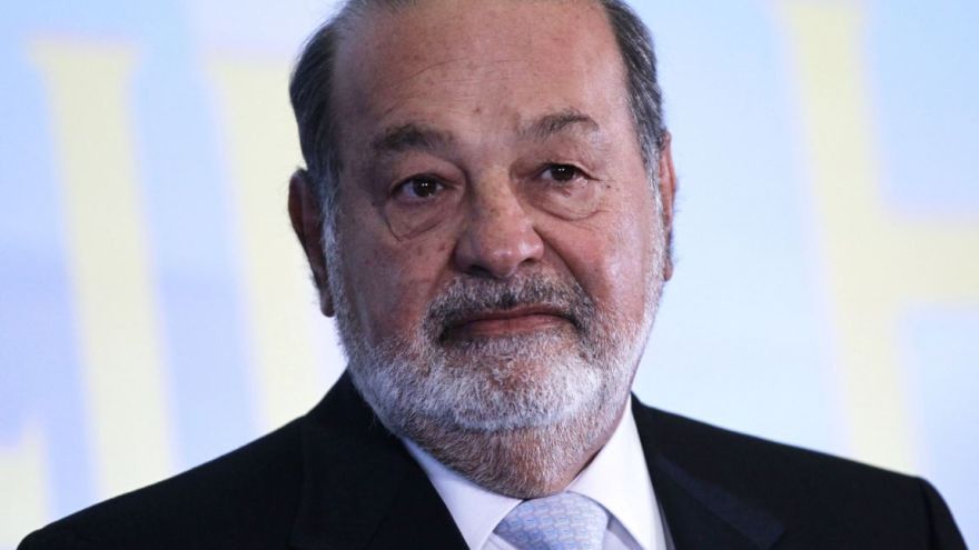 Mexický telekomunikačný magnát Carlos Slim Helu prostredníctvom nadácie Carlos Slim Foundation podporuje viacero projektov vo vzdelávaní.